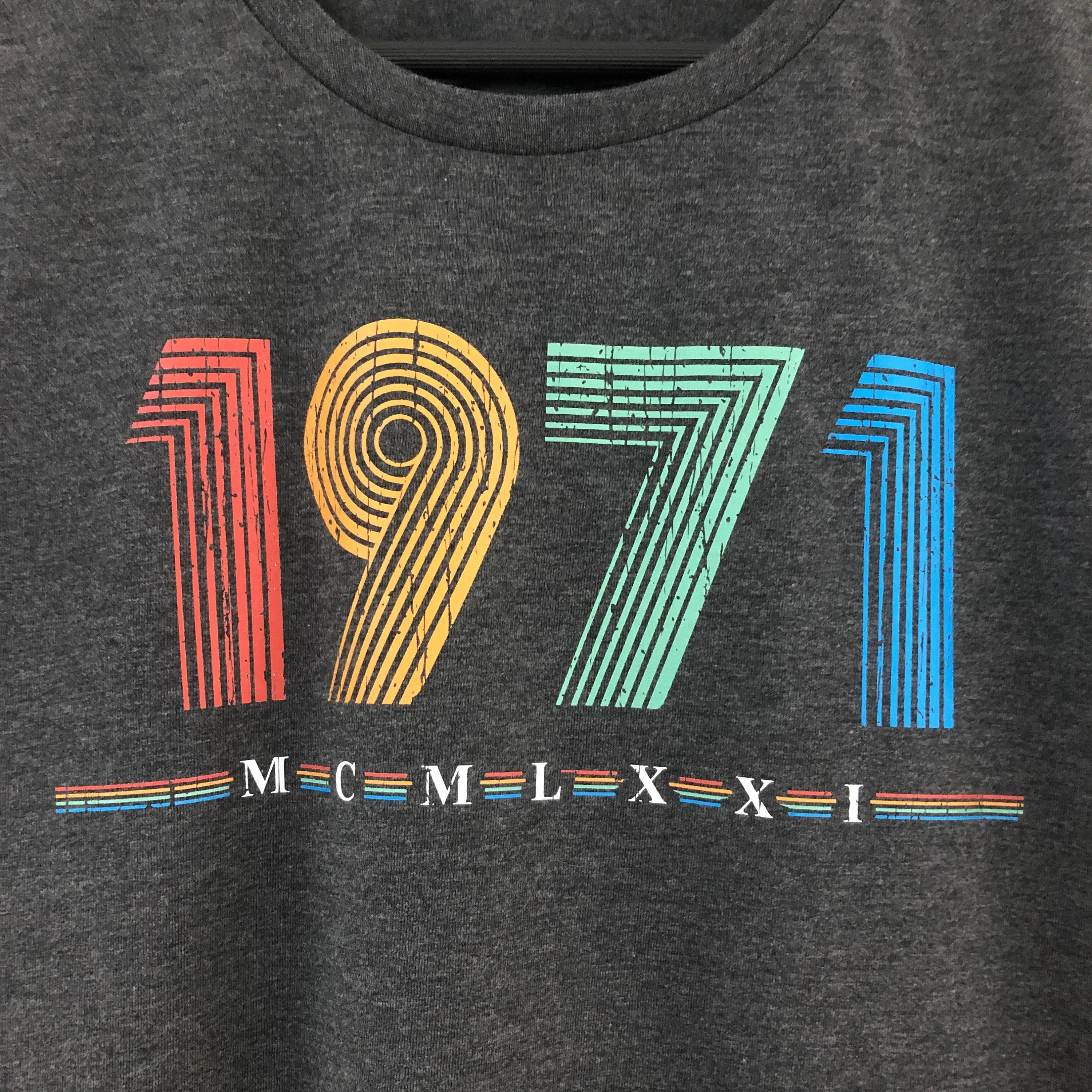 1971 T Shirt, 51st Birthday Gift T-Shirt in Retro & Vintage 70s style, MCMLXXI Fiftieth Bday Tee Shirt Top For Men or Women