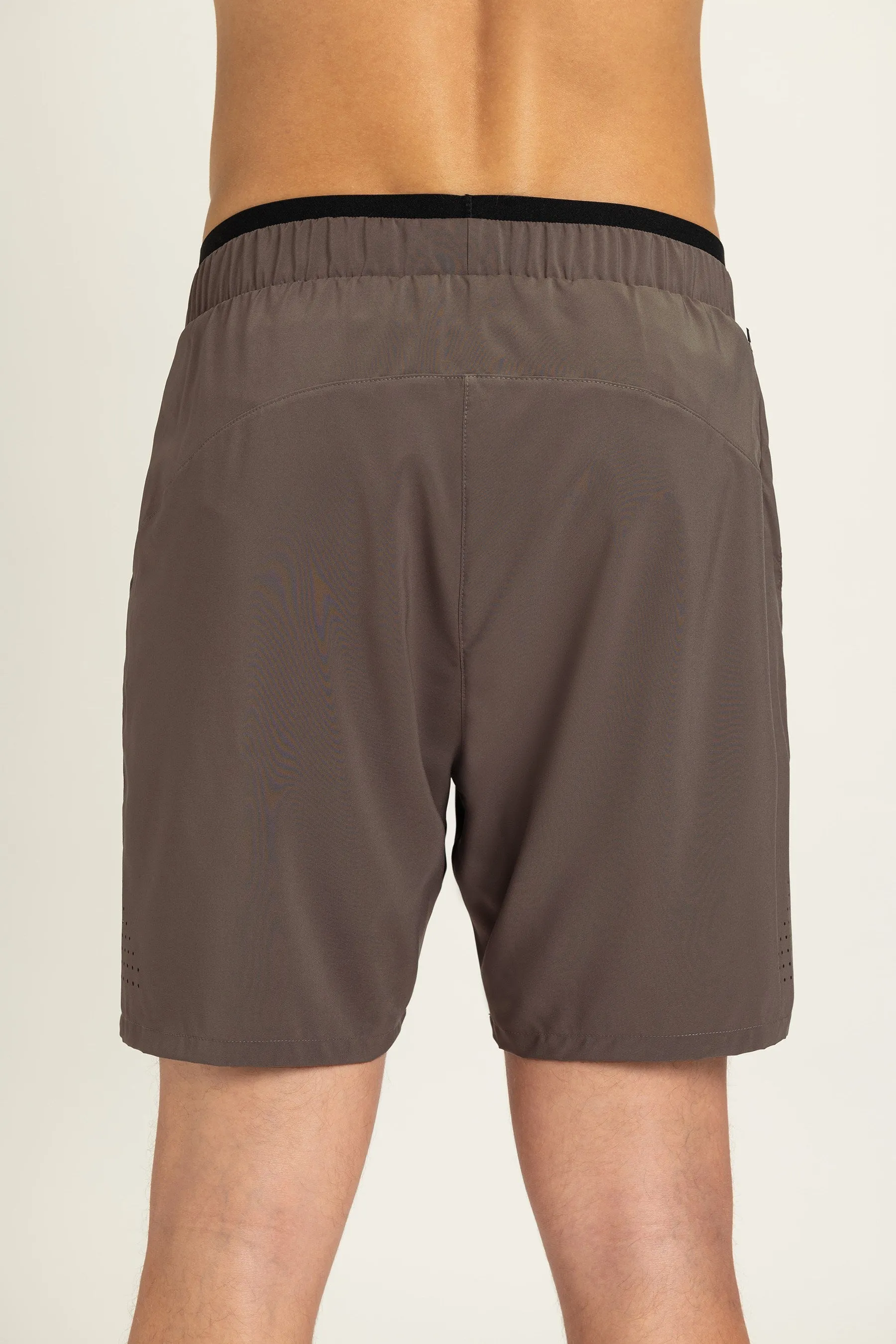 Move Fast Men's Shorts 8"