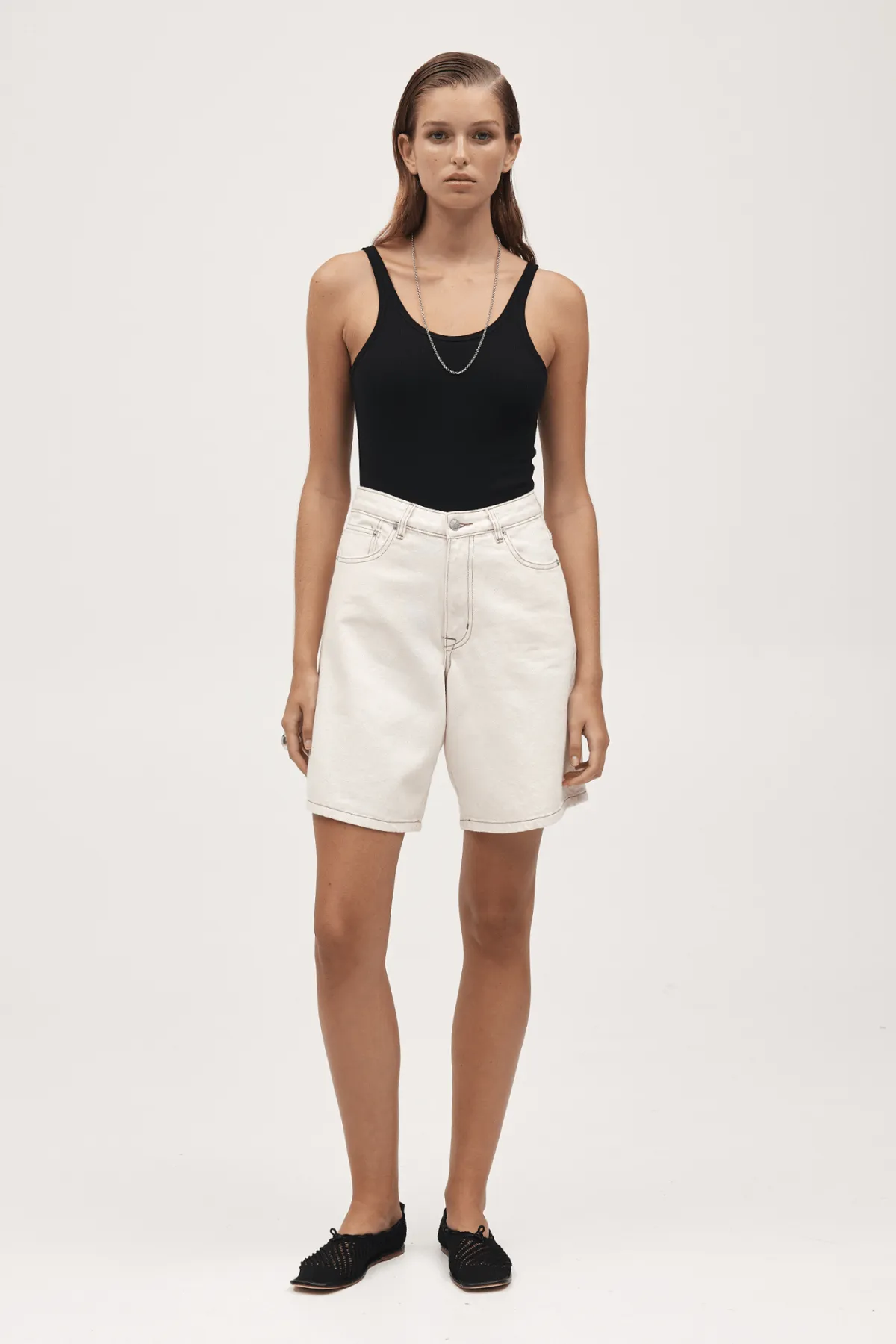 RELAXED JEAN SHORT ECRU